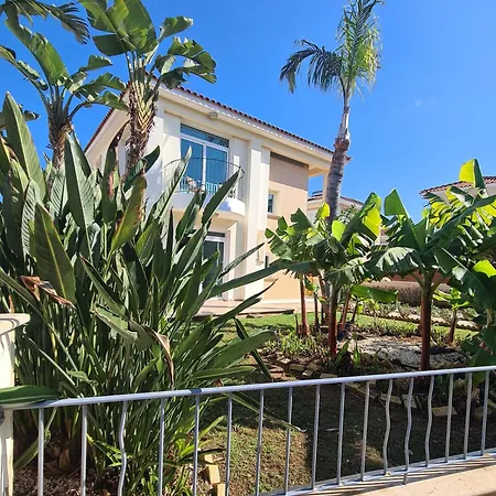 Horizon Villa *